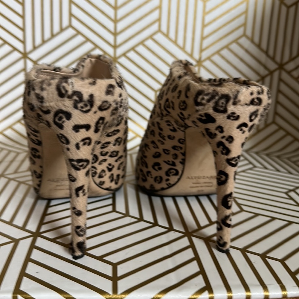 Altuzarra Davidson Leopard Print Mule Size 38/7 - image 3